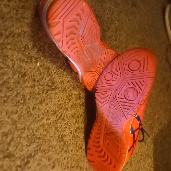 Shoes - Picture 4 of 4